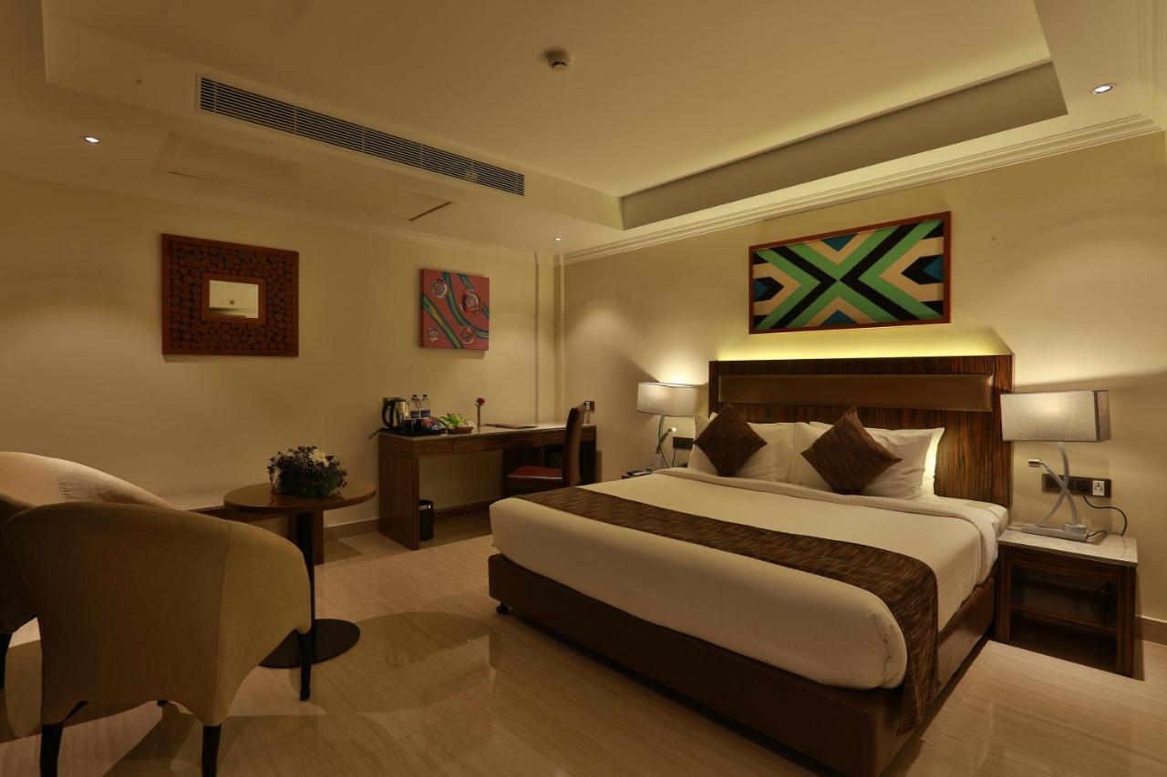 Hotel Luminara Kochi Esterno foto