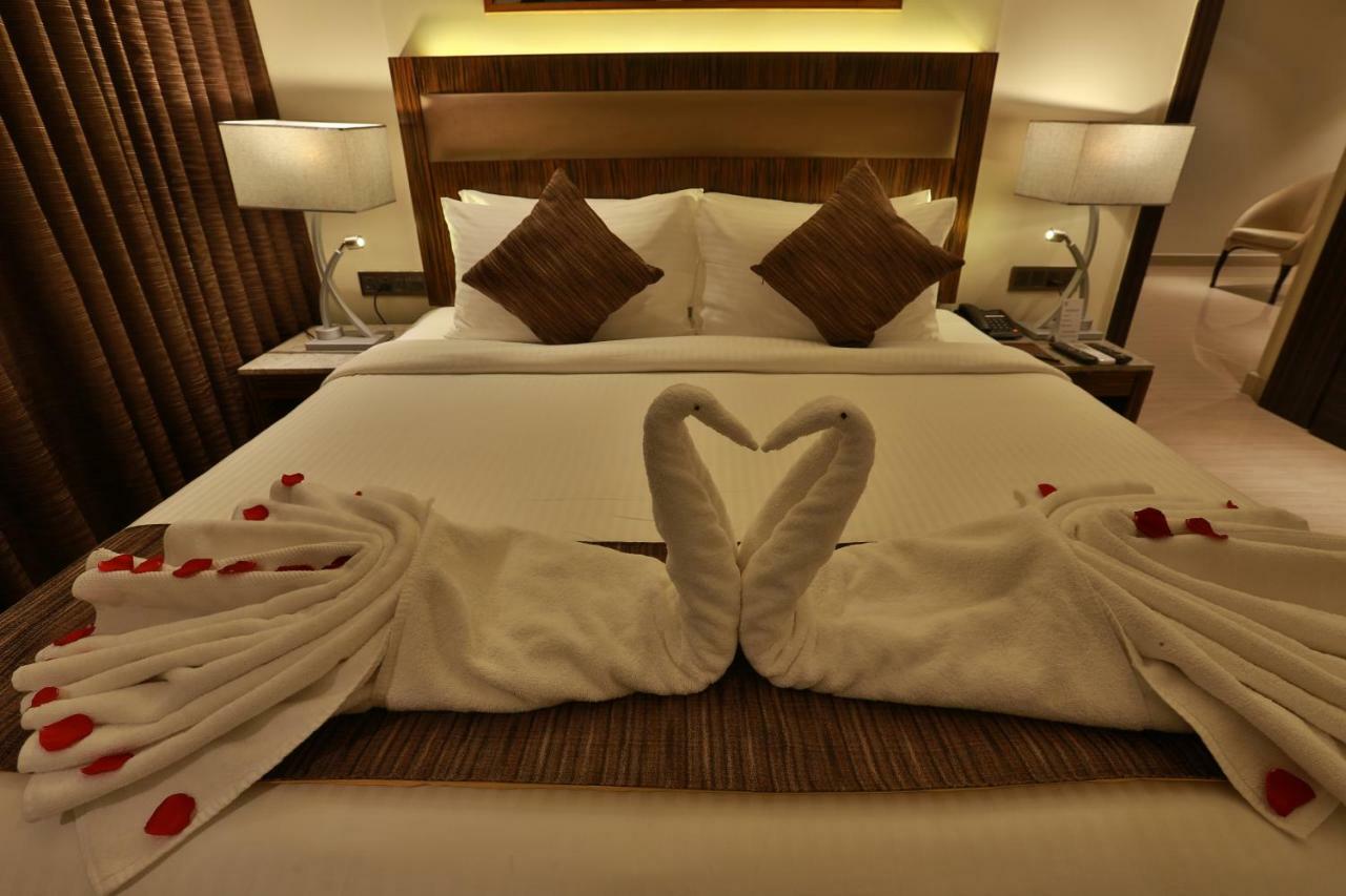 Hotel Luminara Kochi Esterno foto